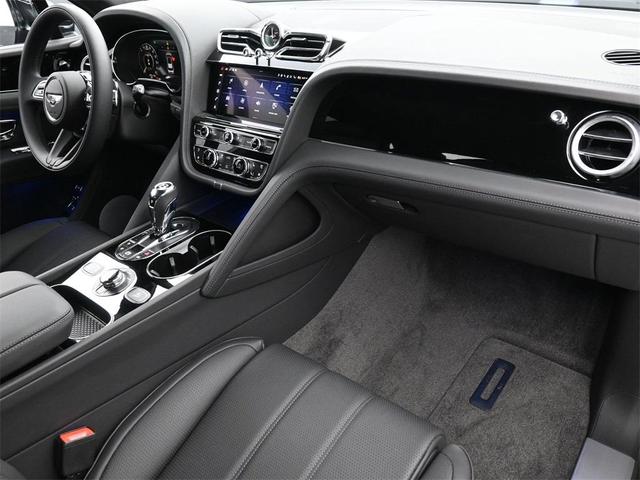 Photo of 2024 Beluga Black Bentley Bentayga Hybrid