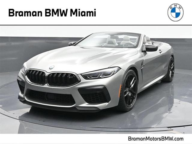 2022 BMW M8
