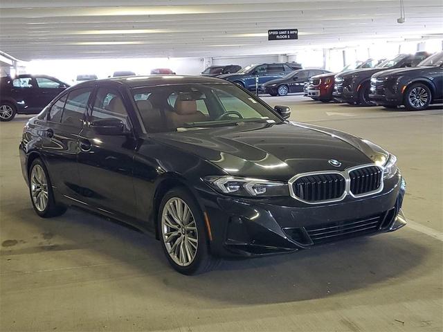 Photo of 2023 Black Sapphire Metallic BMW 330