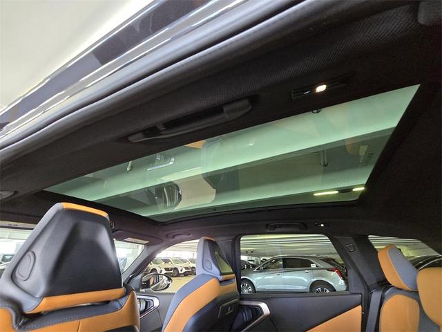 Photo of 2025 Mineral White Metallic BMW X3