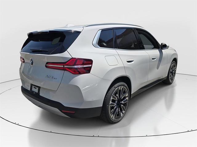 Photo of 2025 Mineral White Metallic BMW X3