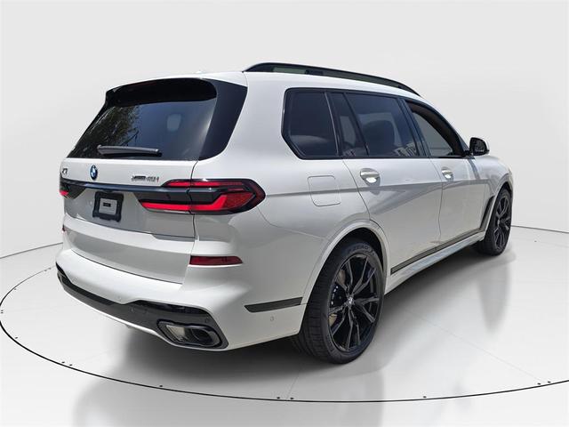 Photo of 2026 Alpine White BMW X7