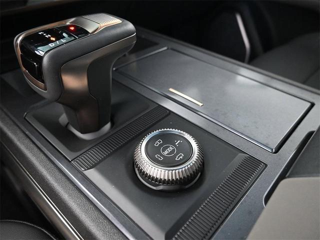 Photo of 2024 Green Matte GMC HUMMER EV SUV