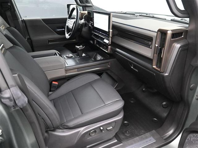 Photo of 2024 Green Matte GMC HUMMER EV SUV