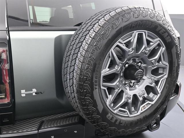 Photo of 2024 Green Matte GMC HUMMER EV SUV