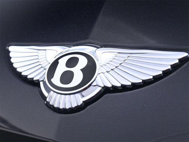 Photo of 2022 Black Bentley Bentayga