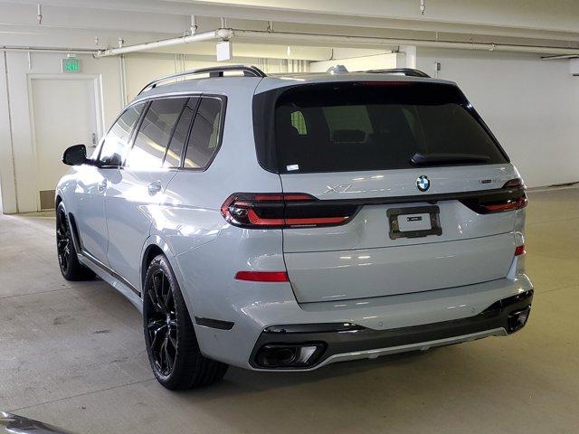 Photo of 2026 Brooklyn Gray Metallic BMW X7