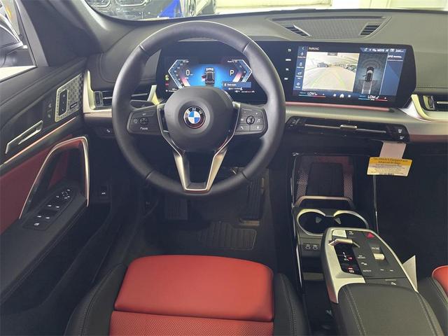 Photo of 2025 Alpine White BMW X1