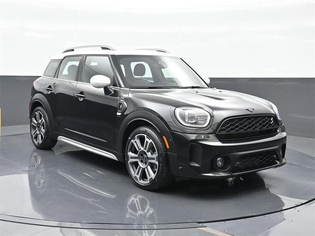 Photo of 2024 Midnight Black MINI Countryman