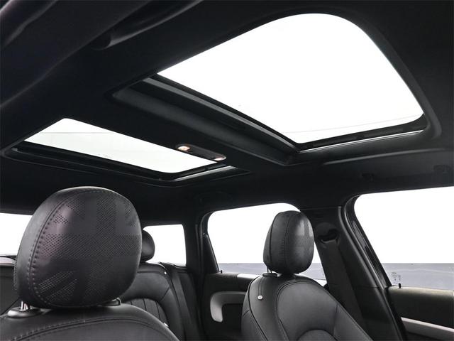 Photo of 2024 Midnight Black MINI Countryman