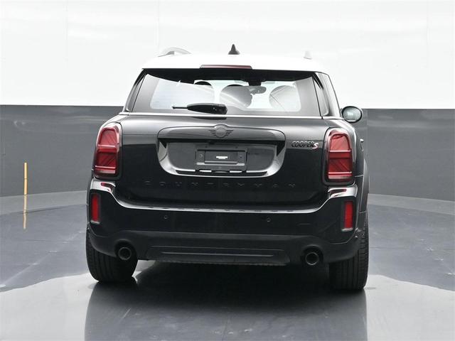 Photo of 2024 Midnight Black MINI Countryman