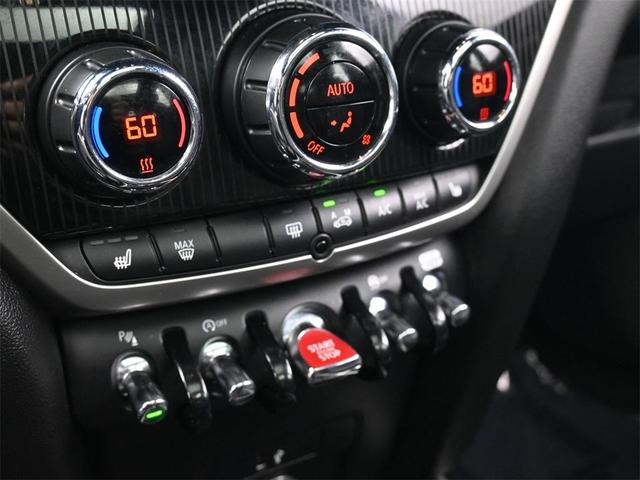 Photo of 2024 Midnight Black MINI Countryman
