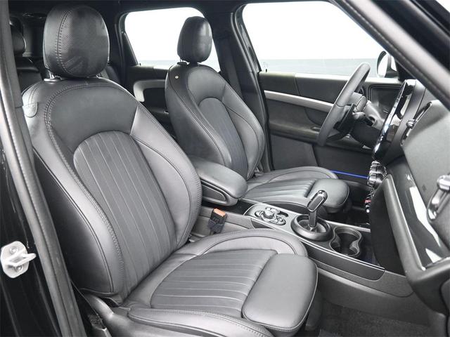 Photo of 2024 Midnight Black MINI Countryman