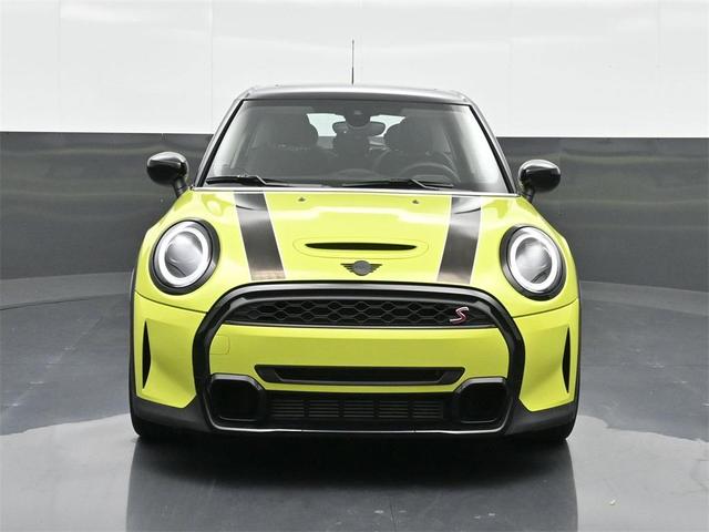 Photo of 2023 Yellow MINI Hardtop