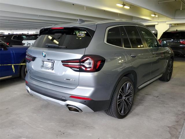 Photo of 2024 Skyscraper Gray Metallic BMW X3