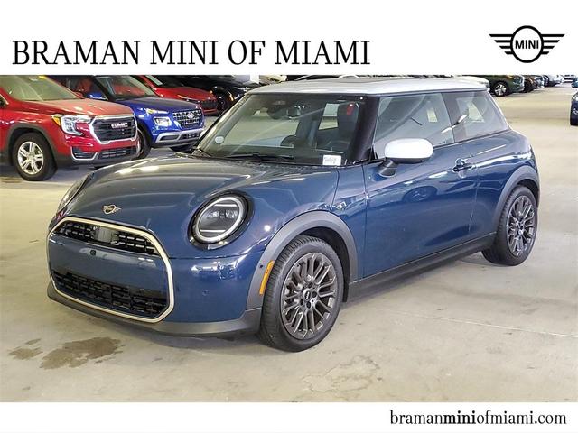 2025 MINI Hardtop