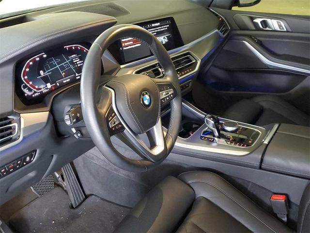 Photo of 2023 Mineral White Metallic BMW X5