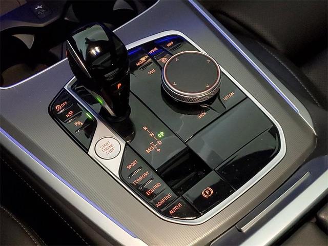 Photo of 2023 Mineral White Metallic BMW X5