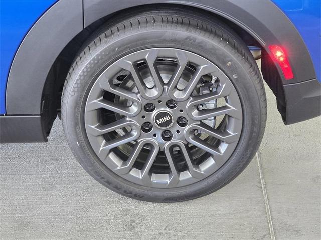 Photo of 2025 Blue Metallic MINI Hardtop