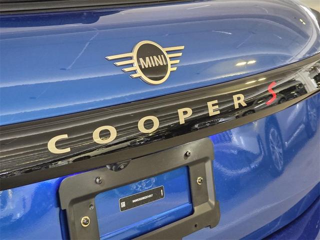 Photo of 2025 Blue Metallic MINI Hardtop