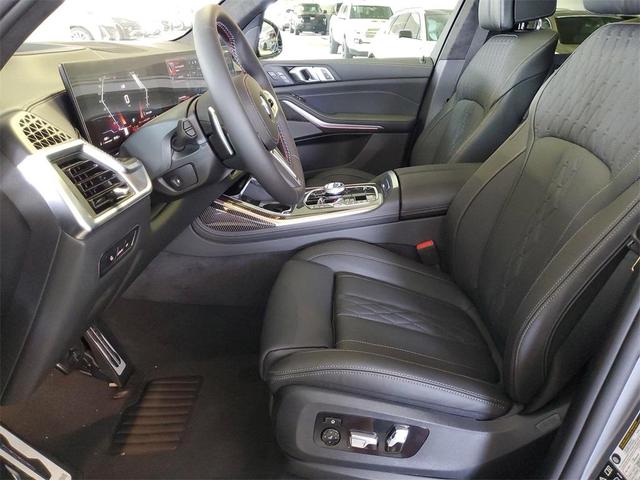 Photo of 2026 Metallic BMW X7