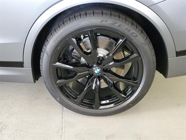 Photo of 2026 Metallic BMW X7
