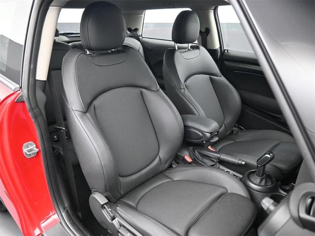 Photo of 2023 Chili Pepper Red MINI Hardtop