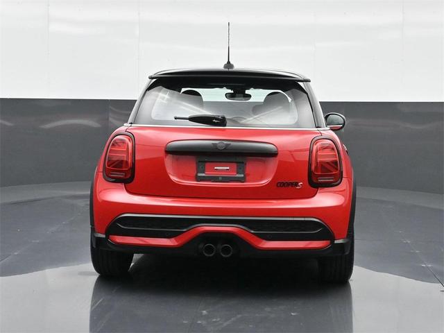 Photo of 2023 Chili Pepper Red MINI Hardtop