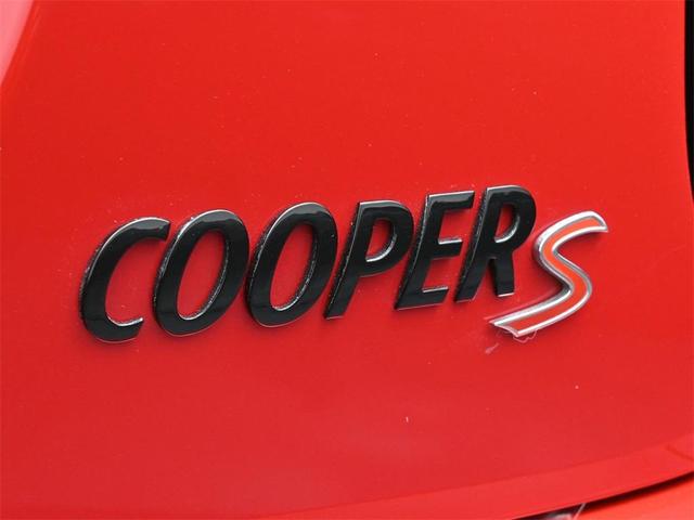 Photo of 2023 Chili Pepper Red MINI Hardtop