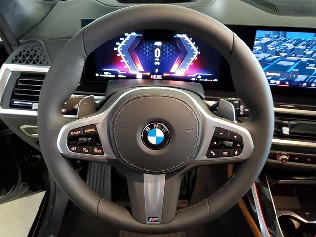 Photo of 2026 Black Sapphire Metallic BMW X7