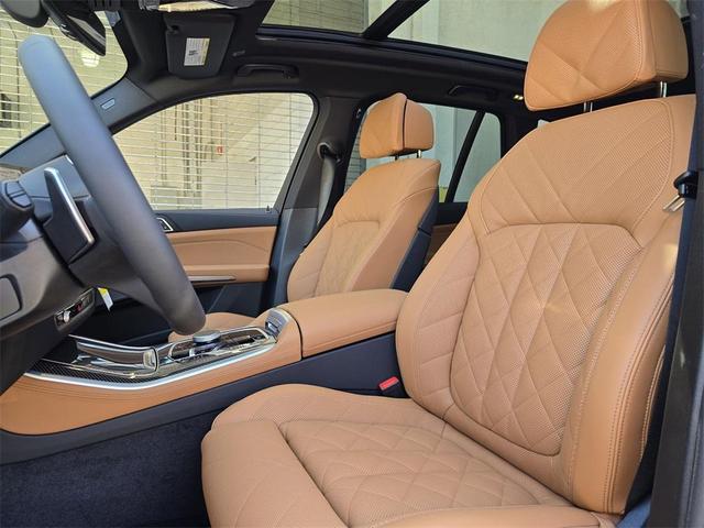 Photo of 2025 Alpine White BMW X5