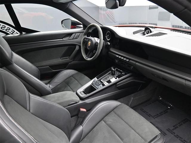 Photo of 2022 Lava Orange Porsche 911