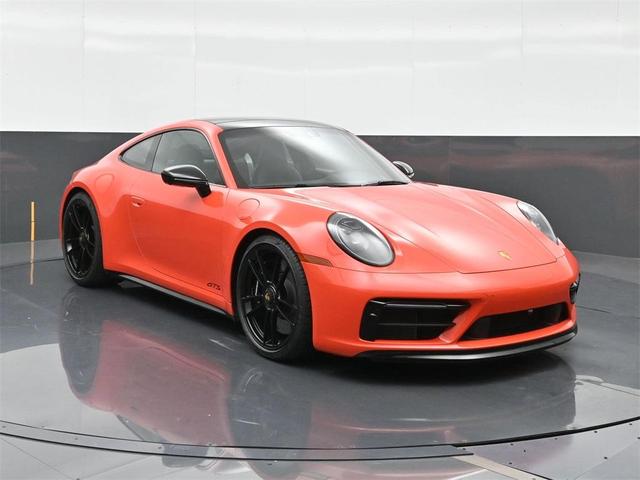 Photo of 2022 Lava Orange Porsche 911