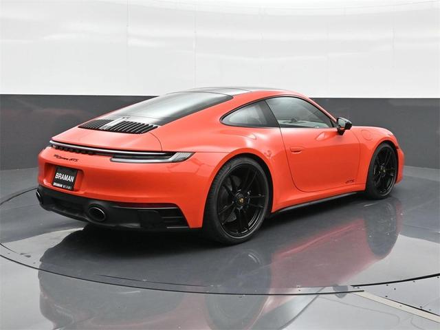 Photo of 2022 Lava Orange Porsche 911