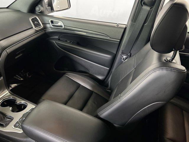 Photo of 2021 Bright White Clearcoat Jeep Grand Cherokee