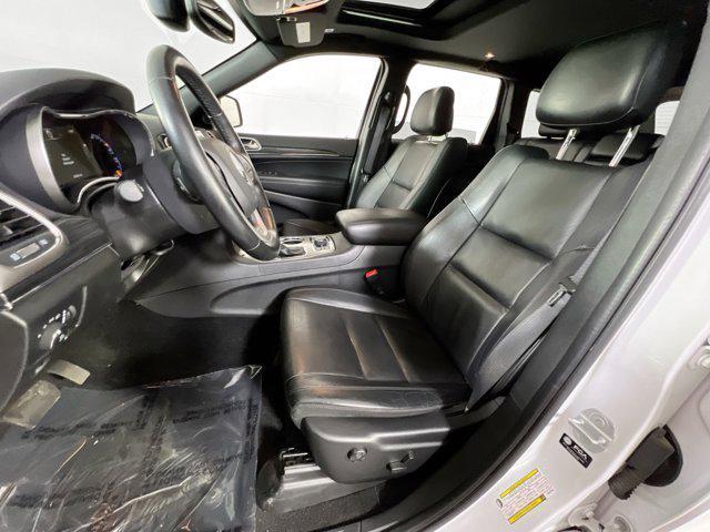 Photo of 2021 Bright White Clearcoat Jeep Grand Cherokee