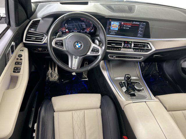 Photo of 2022 Mineral White Metallic BMW X5