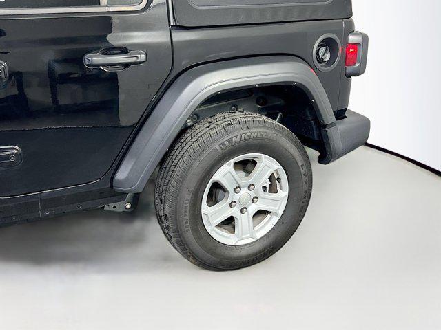 Photo of 2021 Black Clearcoat Jeep Wrangler Unlimited