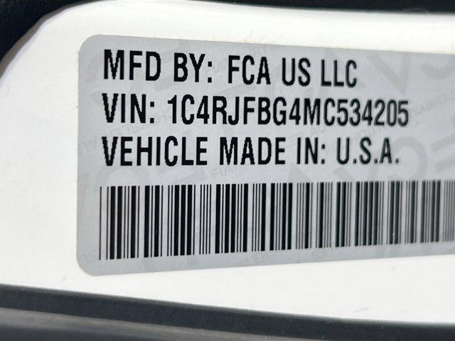 Photo of 2021 Bright White Clearcoat Jeep Grand Cherokee