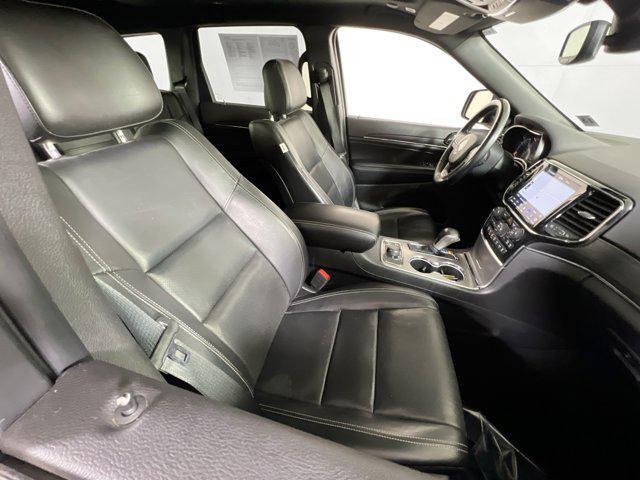 Photo of 2021 Bright White Clearcoat Jeep Grand Cherokee