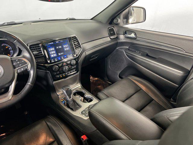 Photo of 2021 Bright White Clearcoat Jeep Grand Cherokee