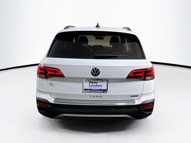 Photo of 2022 Pure White Volkswagen Taos