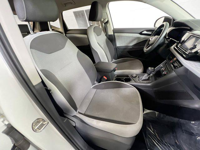 Photo of 2022 Pure White Volkswagen Taos