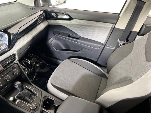 Photo of 2022 Pure White Volkswagen Taos