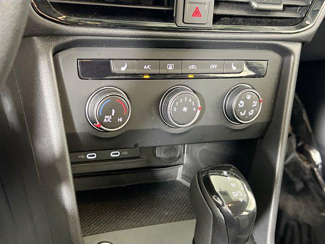 Photo of 2022 Pure White Volkswagen Taos