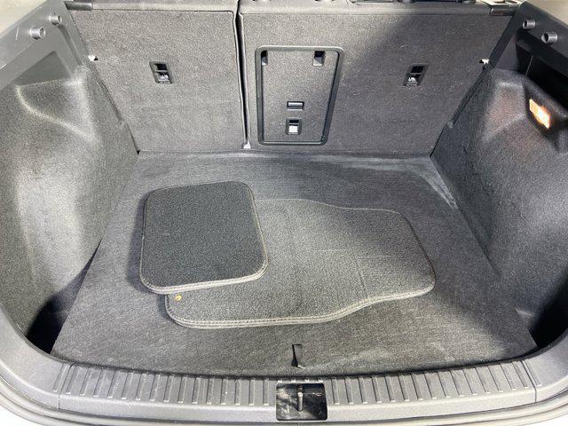 Photo of 2022 Pure White Volkswagen Taos