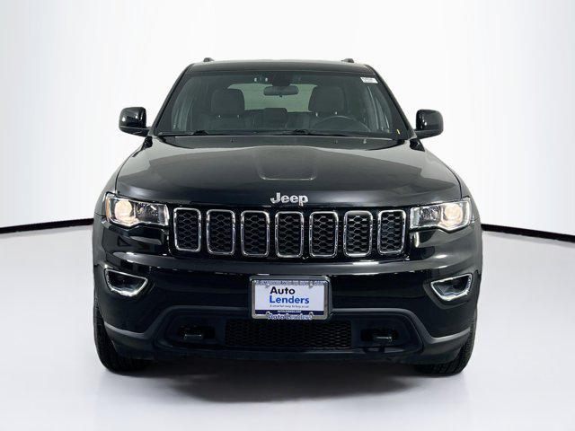 Photo of 2021 Diamond Black Crystal Pearlcoat Jeep Grand Cherokee