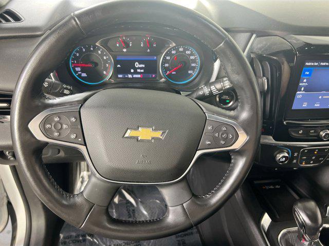 Photo of 2022 Summit White Chevrolet Traverse