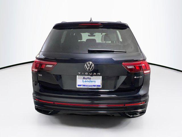 Photo of 2022 Deep Black Pearl Volkswagen Tiguan