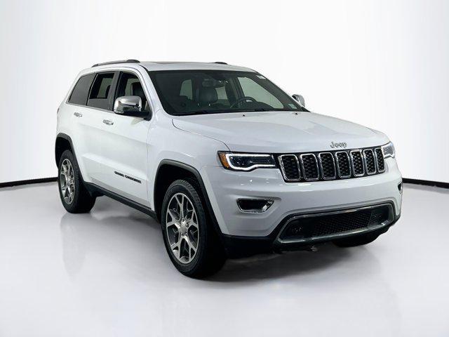 Photo of 2021 Bright White Clearcoat Jeep Grand Cherokee
